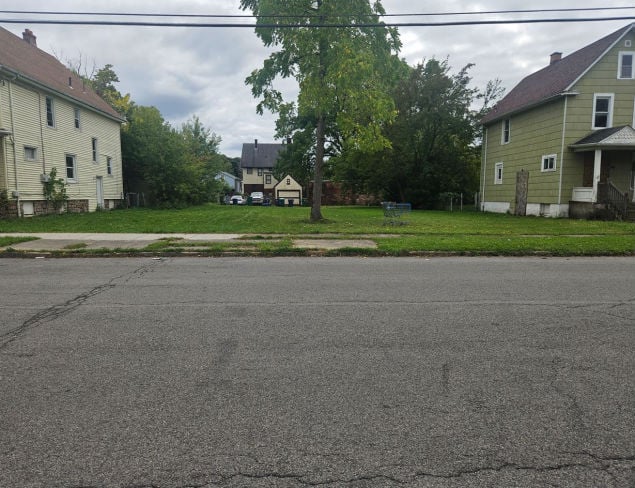 1879 Ontario Avenue  , Niagara Falls, NY 14305 