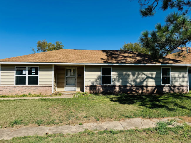 410 Denver Street , Pawnee, OK 74058 