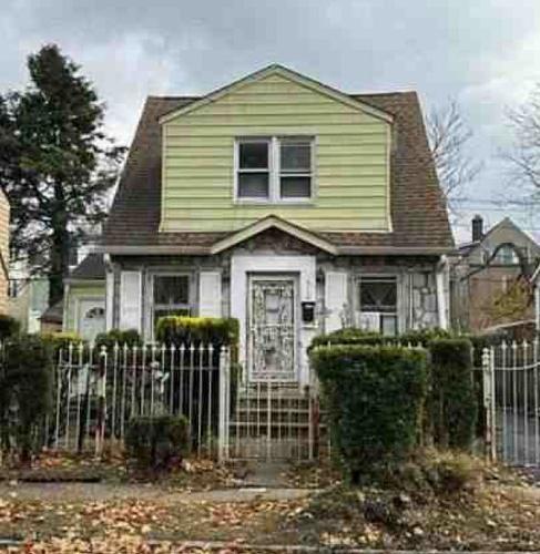Halsted St, East Orange, NJ 07018