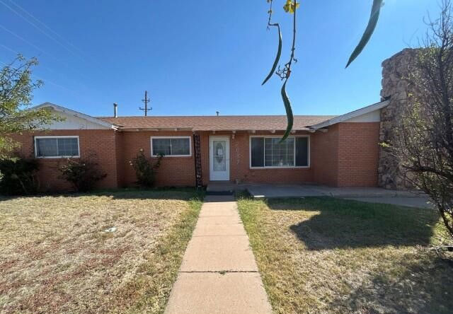 2037 N Hull Street , Clovis, NM 88101 