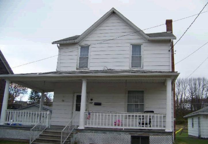 Large St, Meyersdale, PA 15552 #1