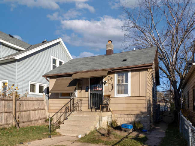 5004 N 39th Street  , Milwaukee, WI 53204 