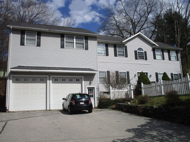 405 Granite St.  , Worcester, MA 01607 