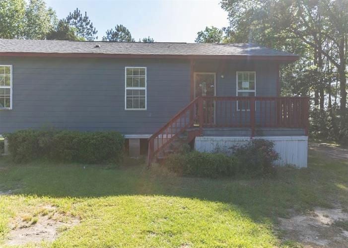 1042 MARTIN LUTHER KING DR  , Summit, MS 39666 