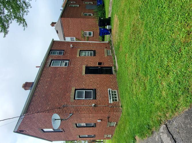 Throckley Ave, Cleveland, OH 44128