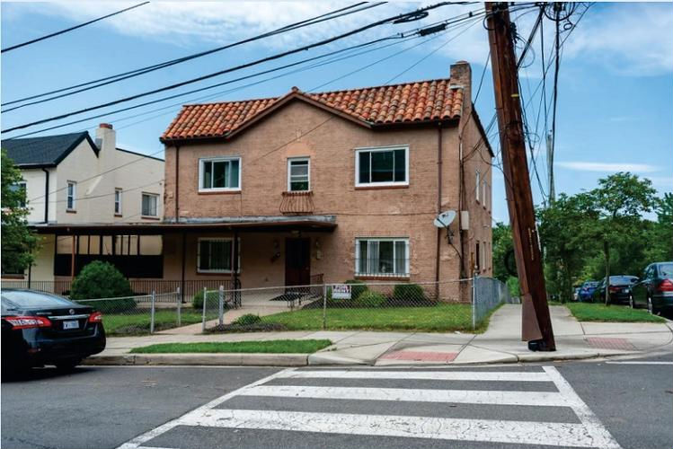 2834 R ST SE APT 5  , Washington, DC 20020 