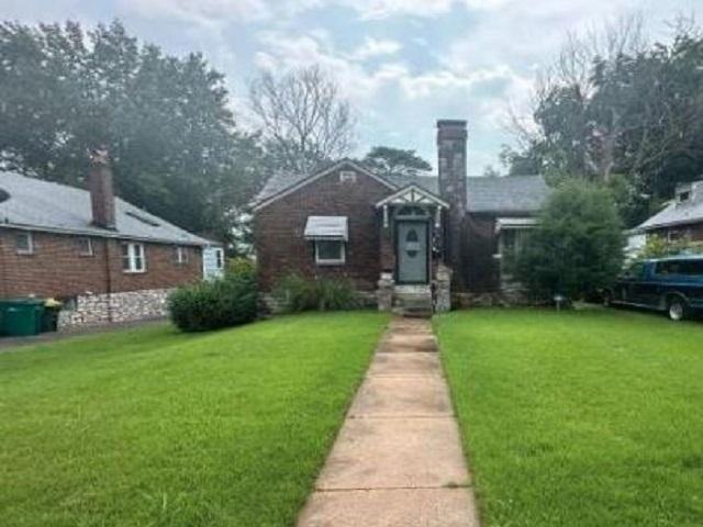 Normandy Pl, Saint Louis, MO 63121