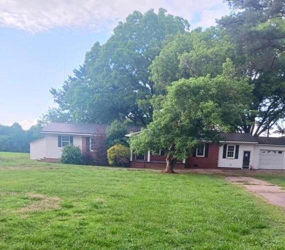 2352 US HIGHWAY 64A  , Nashville, NC 27856 