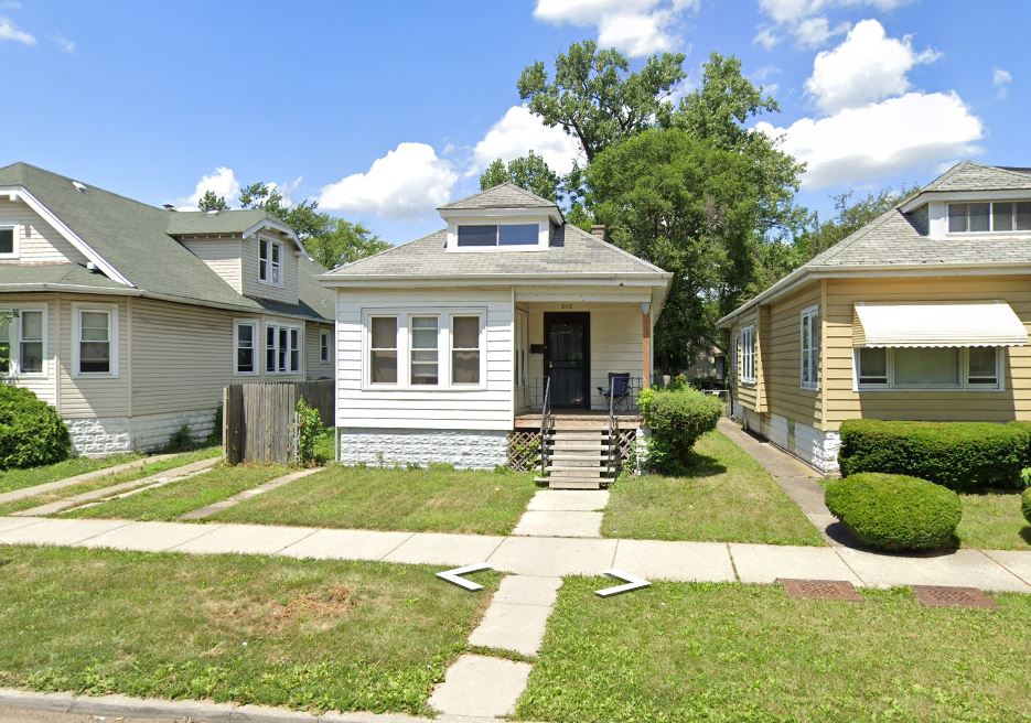 105th St, Chicago, IL 60628
