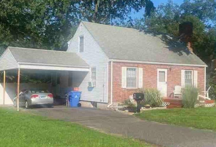 Packard St, Manchester, CT 06040 #1