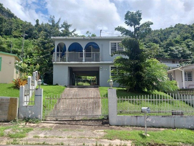 F4 Calle 4urb El Centro , Corozal, PR 00783 