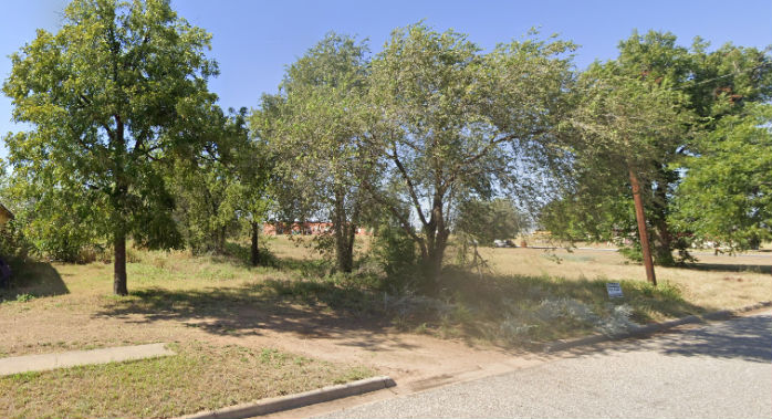 1122 Houston St  , Vernon, TX 76384 