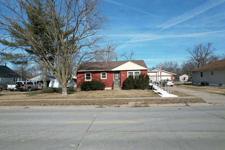 945 W WILLIAMS ST  , Ottumwa, IA 52501 