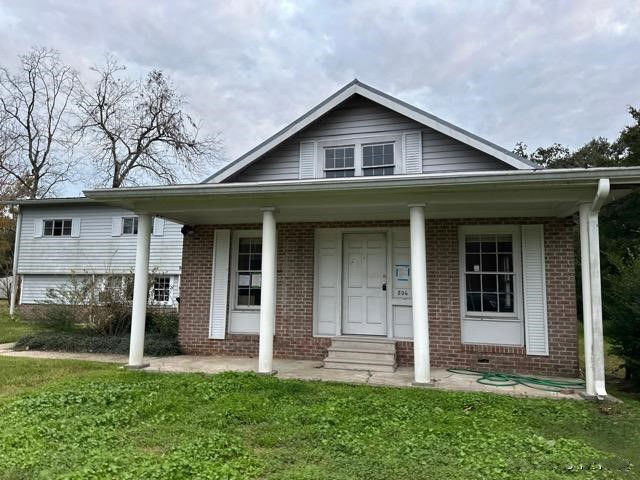 806 Daspit Street , Gueydan, LA 70542 