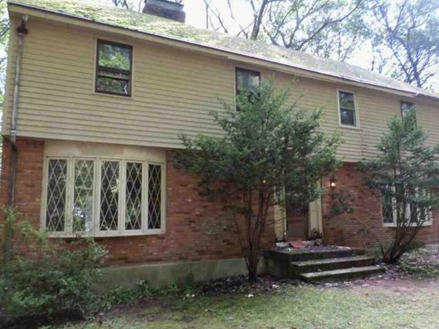 Charing Cross , Avon, CT 06001