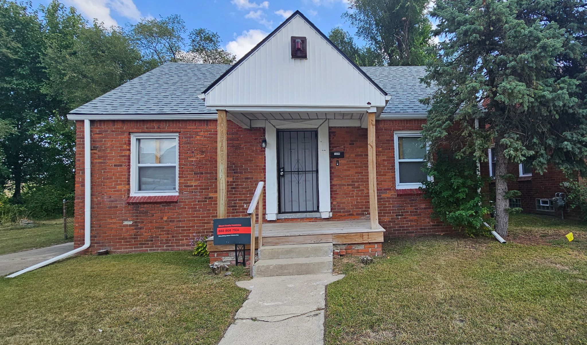 Lilac St, Detroit, MI 48221