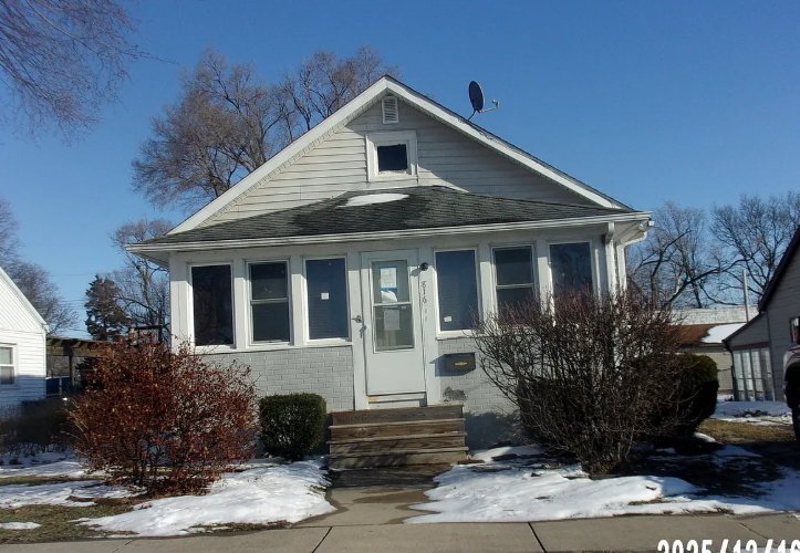 5th St, Hoopeston, IL 60942