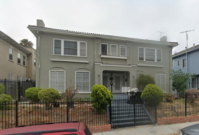154 S Manhattan Pl  , Los Angeles, CA 90004 