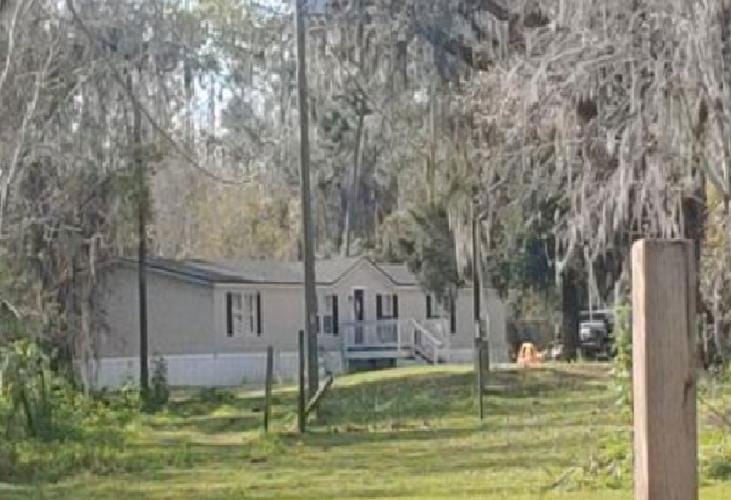 5466 BLUE HOLE RD  , Macclenny, FL 32063 