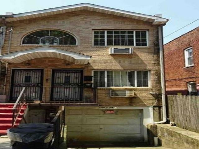 106 -28 GUY R BREWER BLV  , Jamaica, NY 11433 