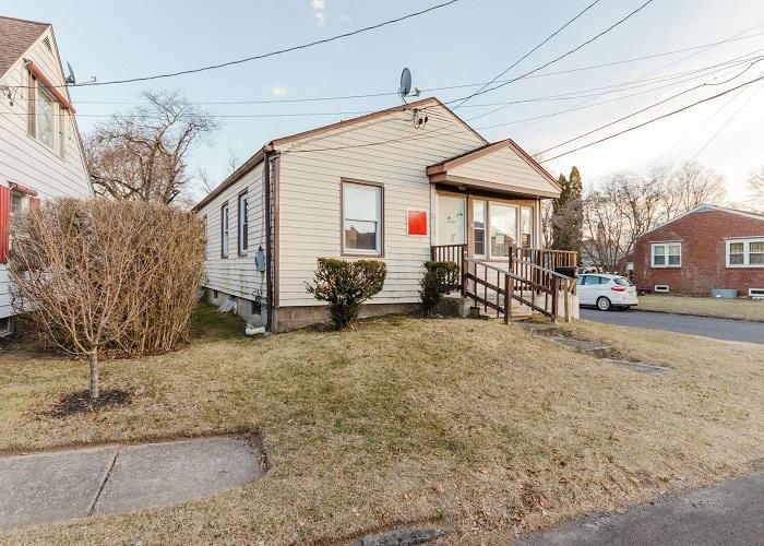22 MADDEN ST  , Kingston, NY 12401 