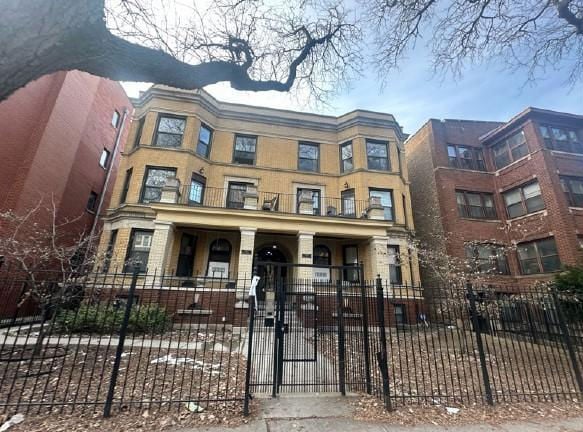5224 N Winthrop Ave Unit 1C  , Chicago, IL 60640 