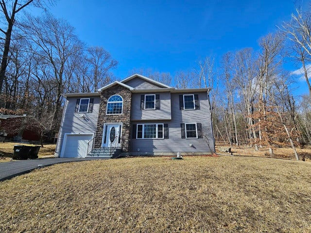800 Wedgewood Lake Dr Stroudsburg, PA 18360  , Stroudsburg, PA 18360 