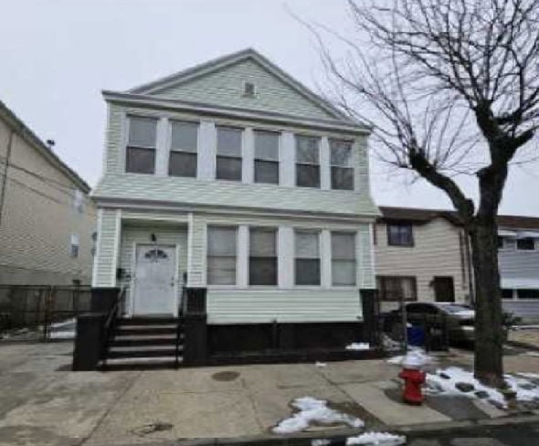 102 KEARNEY AVE  , Jersey City, NJ 07305 