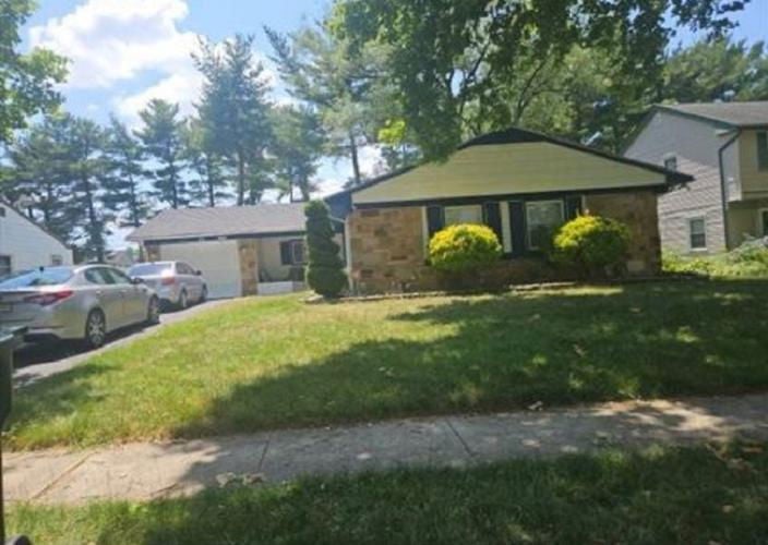 62 HINSDALE LN  , Willingboro, NJ 08046 