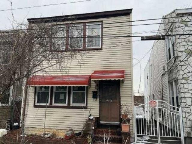 92nd Ave, Richmond Hill, NY 11418 #1