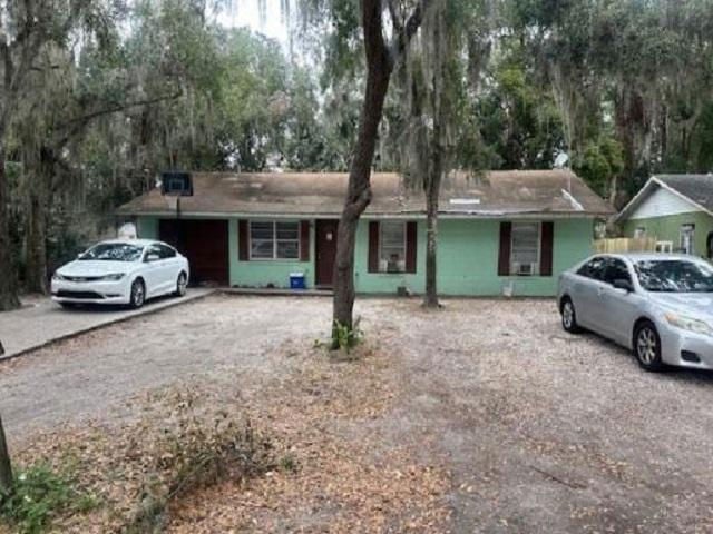 745 E JACKSON AVE  , Mount Dora, FL 32757 