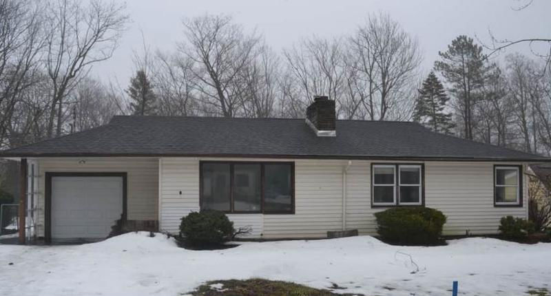 5745 E LN  , Lake View, NY 14085 