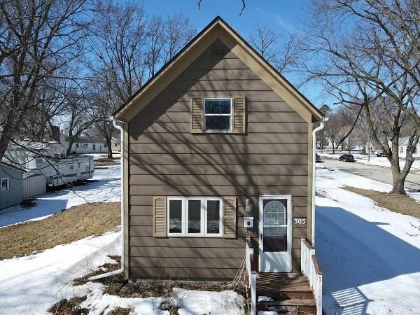 303 S MAIN ST  , Pocahontas, IA 50574 