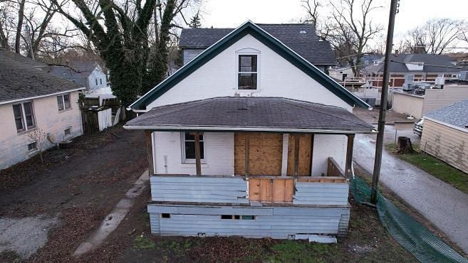 109 SANBORN ST  , Michigan City, IN 46360 