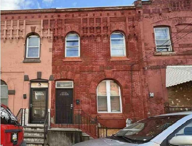 2261 N VAN PELT ST  , Philadelphia, PA 19132 