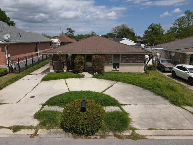 7645 LADY GRAY ST  , New Orleans, LA 70127 