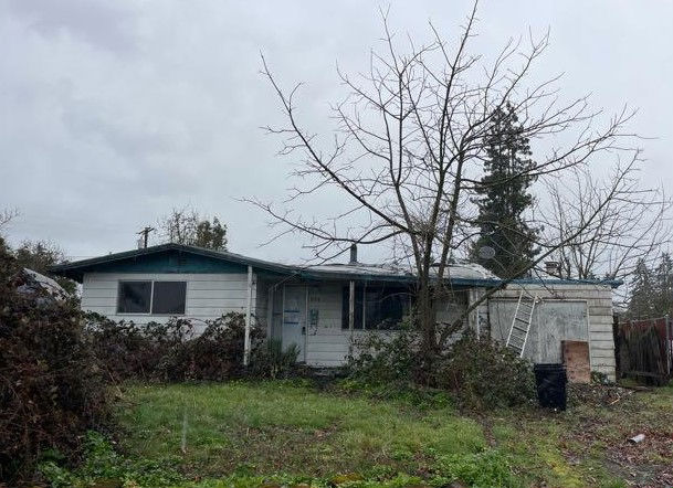 823 20th Street , Springfield, OR 97477 