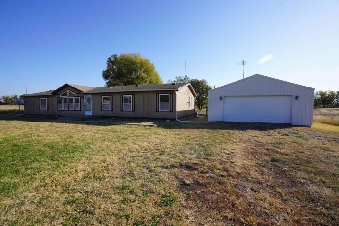 9610 Se Kay Dr , Leon, KS 67074 