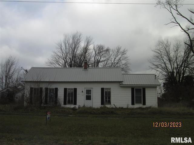 2086 E COUNTY RD 2100  , Dallas City, IL 62330 