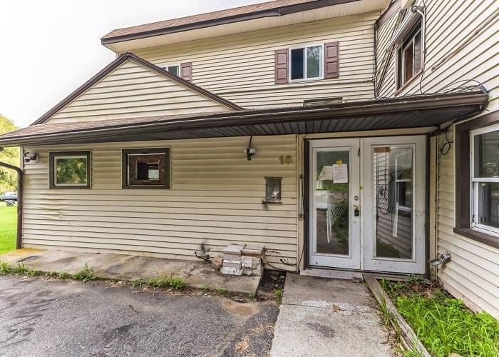 18 PAUTIPAUG HILL RD  , Baltic, CT 06330 