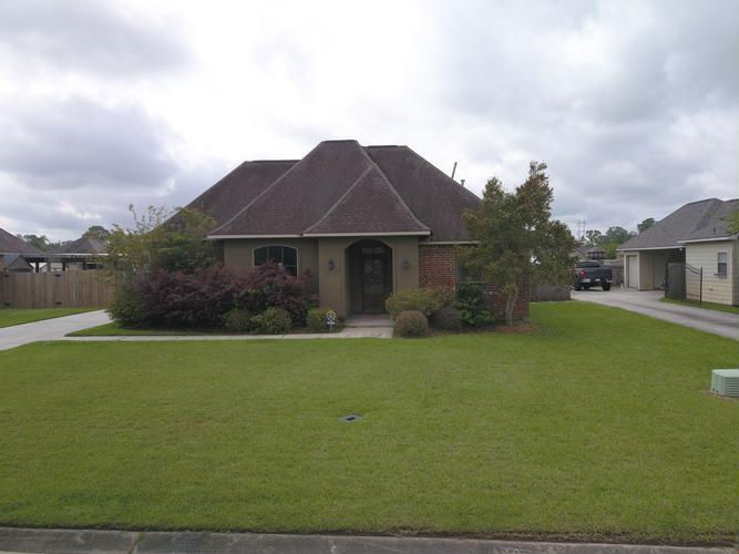 9066 WILLOW POINT DR  , Denham Springs, LA 70726 