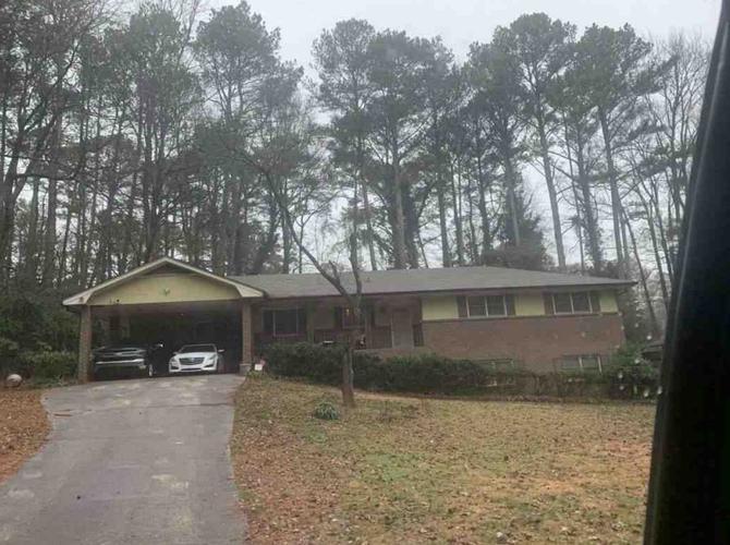 Delanie Ct, Stone Mountain, GA 30083