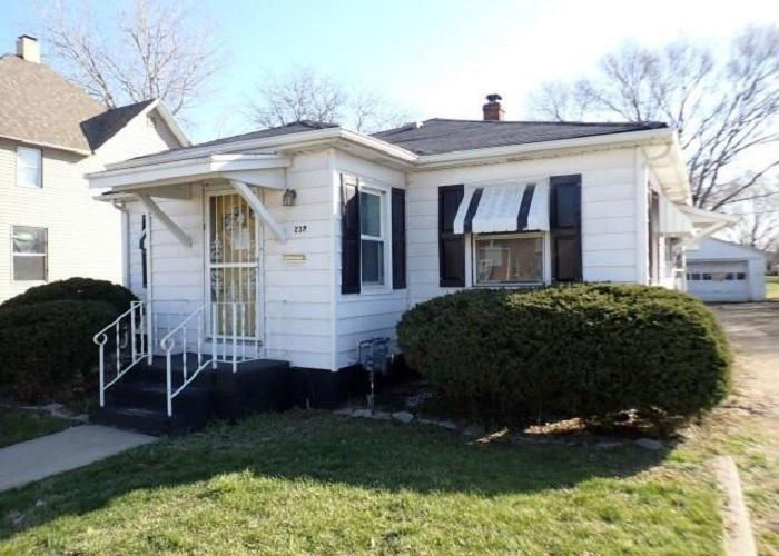 237 S PARK AVE  , South Beloit, IL 61080 