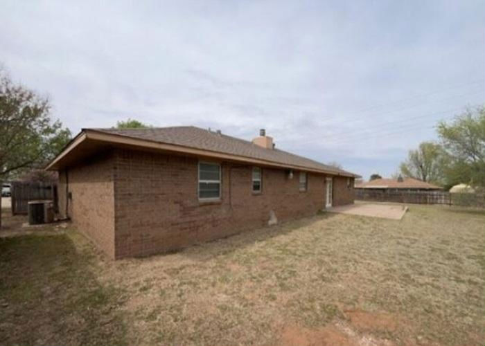 1706 ROBIN DR  , Woodward, OK 73801 