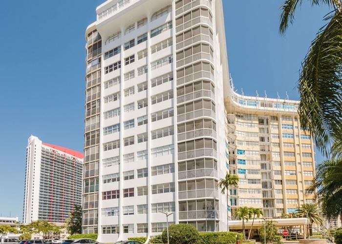 100 GOLDEN ISLES DR PH 9 , Hallandale Beach, FL 33009 