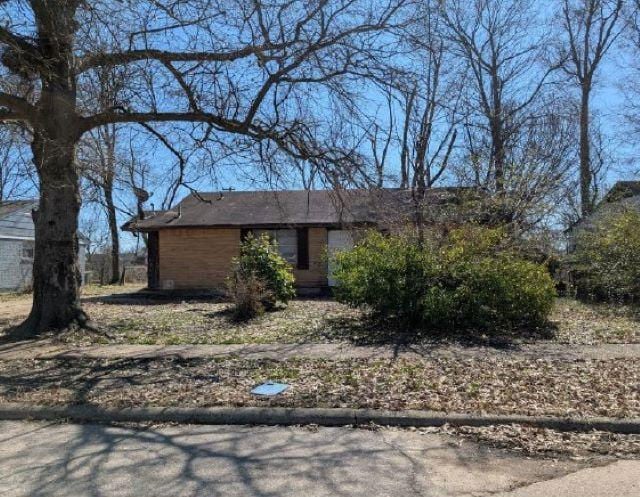 2413 GATHINGS DR  , West Memphis, AR 72301 