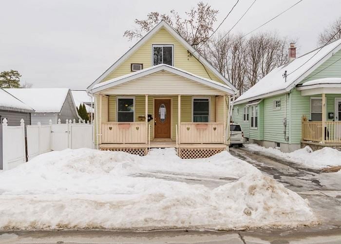 2618 HENDERICK ST  , Schenectady, NY 12306 