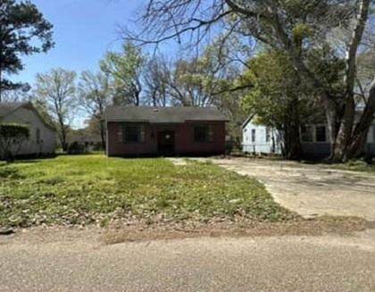 3045 VOSS DR  , Baton Rouge, LA 70805 
