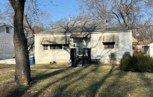 8215 FAY DR  , Saint Louis, MO 63134 