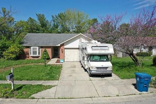 11704 HARTLAND DR  , Indianapolis, IN 46229 